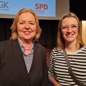 Nora und die Bundestagspräsidentin
